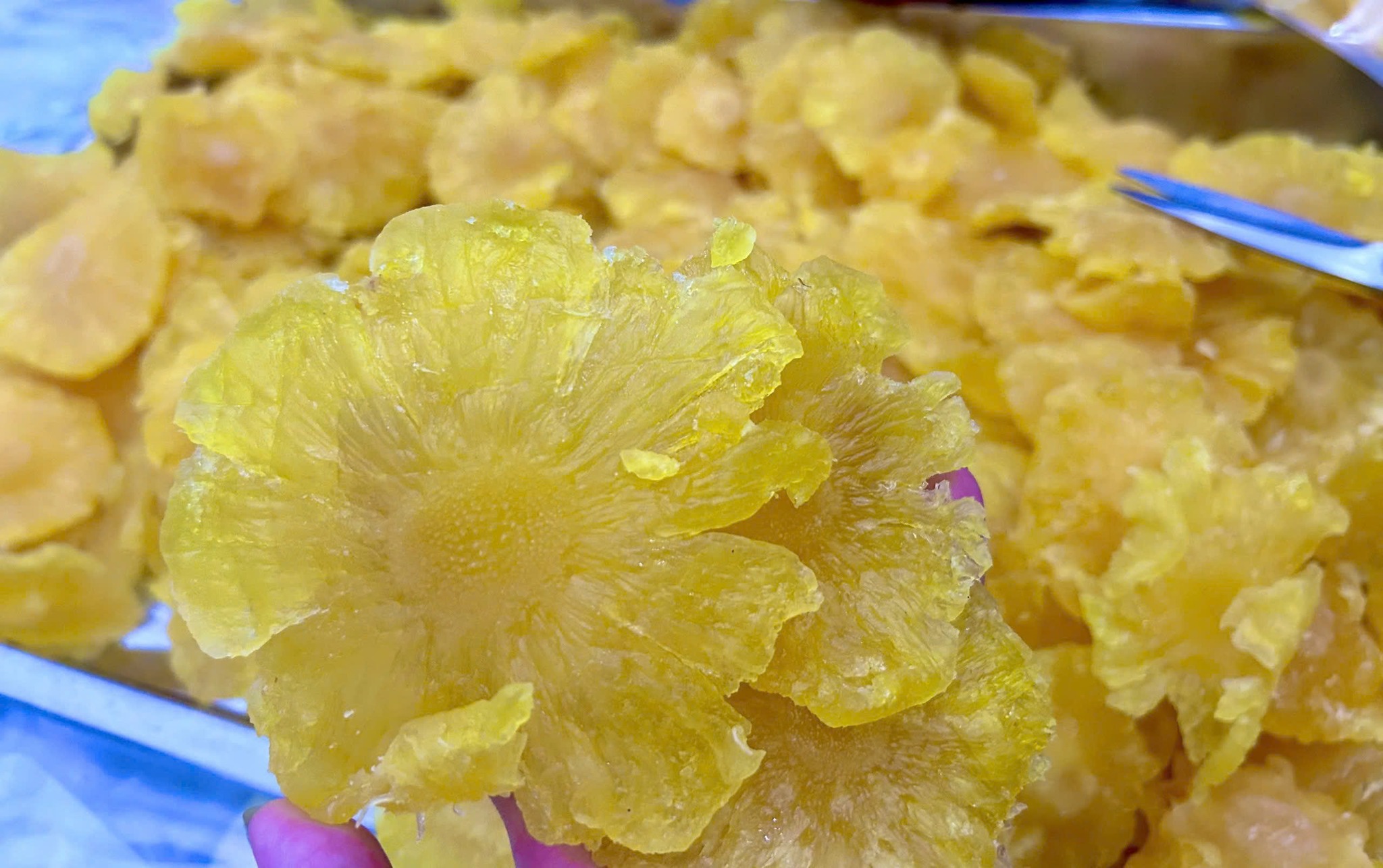 Hình ảnh thương hiệu thơm sấy dẻo